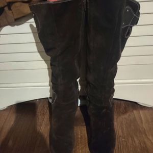 Aerosols Suede leather one high boots size 10M (LAST REDUCTION)